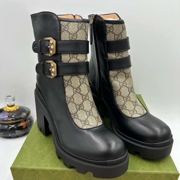 Women’s Gucci supreme ankle boots with rhinestone studded buckles size 41.5 - Picture 1 of 10